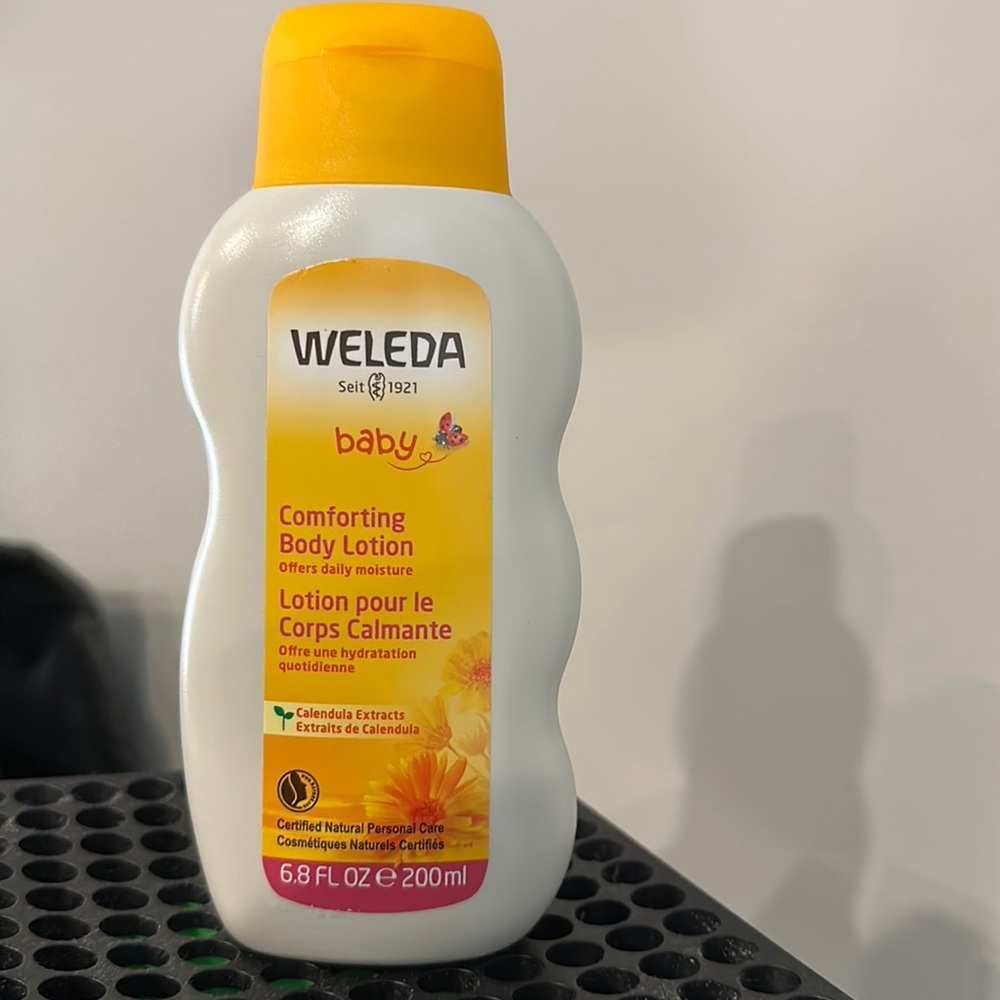 Weleda Baby Calendula Comforting Body Lotion, Plant Rich Moisturizer 6.8 Fl Oz